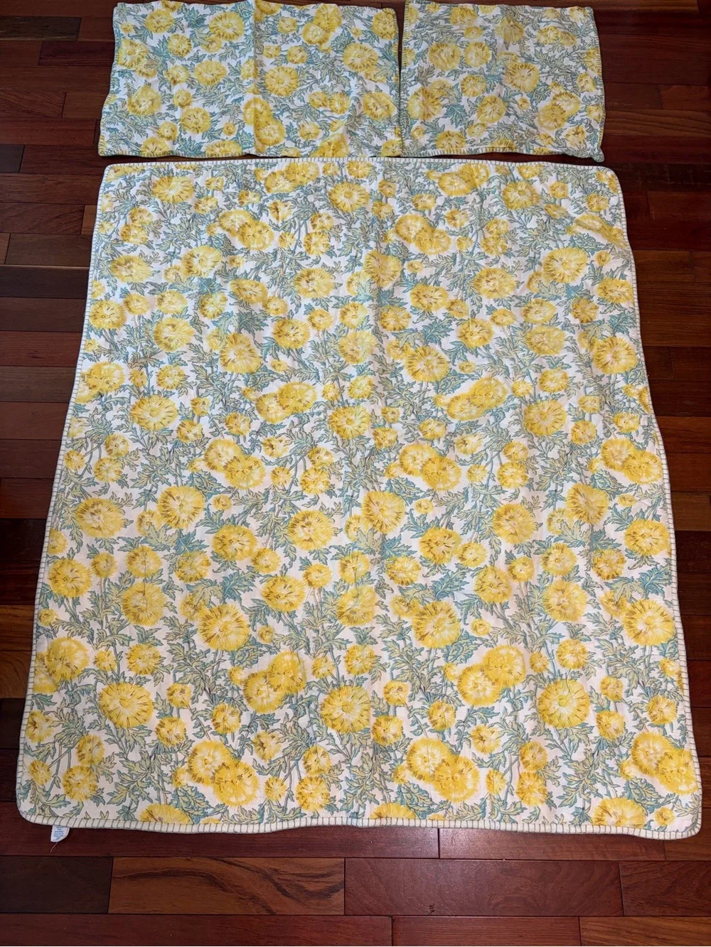 April Cornell Yellow & Green Floral Quilt and Pillow Shams 100% Cotton